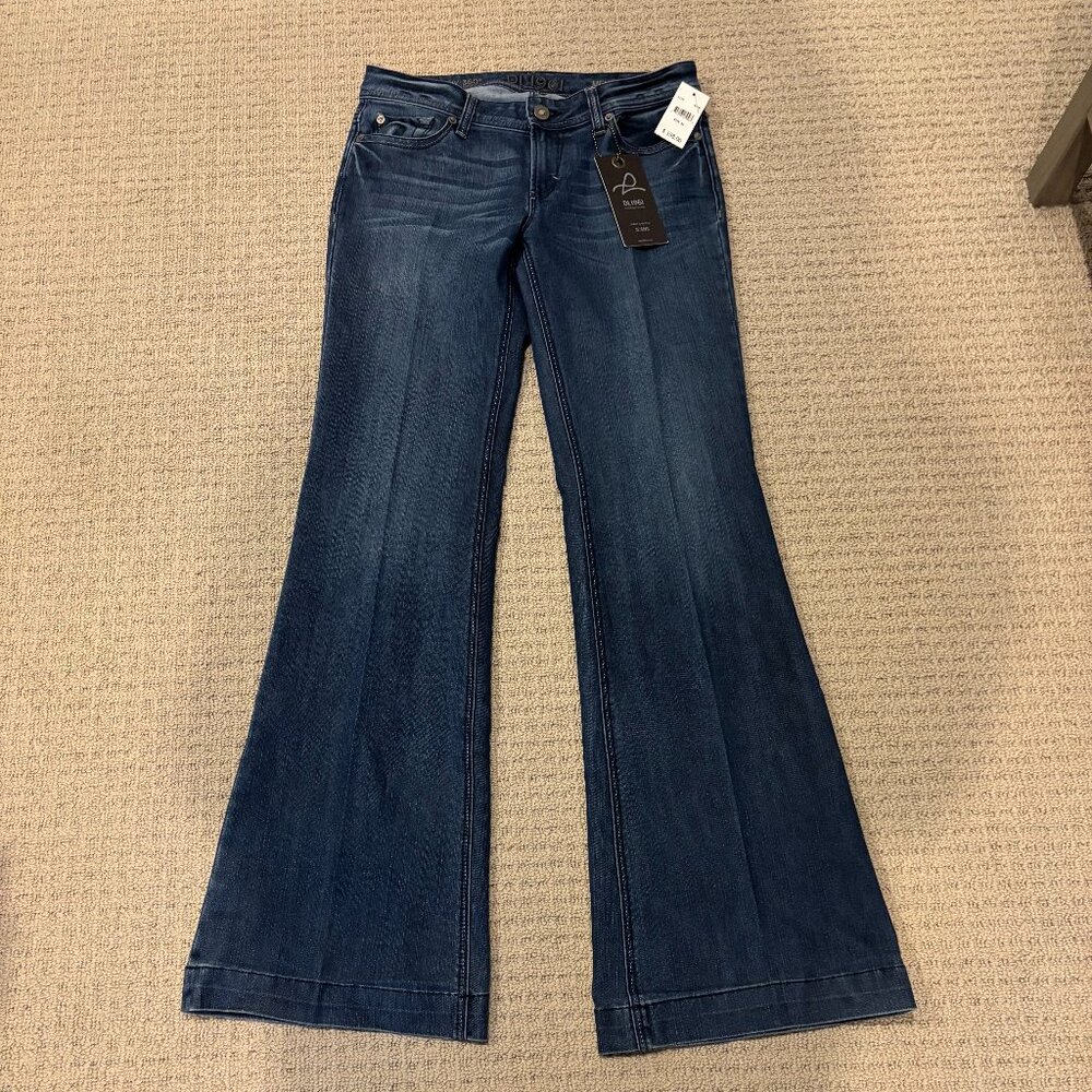 NWT DL1961 Melissa Wide Leg Flare Jeans-Dark Blue Size 30